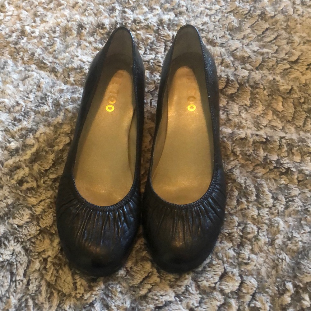 Women’s me too shoes 7 1/2